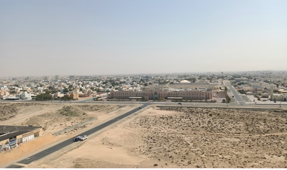 صورة توضح ملامح منطقة السلامة مع أحيائها السكنية وخدماتها العائلية المتكاملة