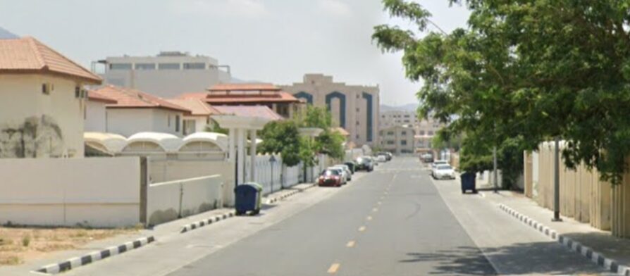 صورة توضح ملامح منطقة المديفي مع أبنيتها السكنية ومرافقها الحيوية