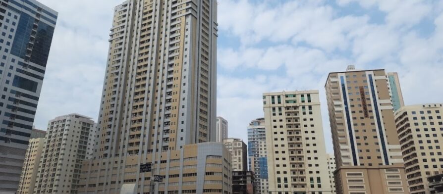 صورة توضح معالم منطقة النهدة العمرانية الحديثة والحياة النابضة فيها